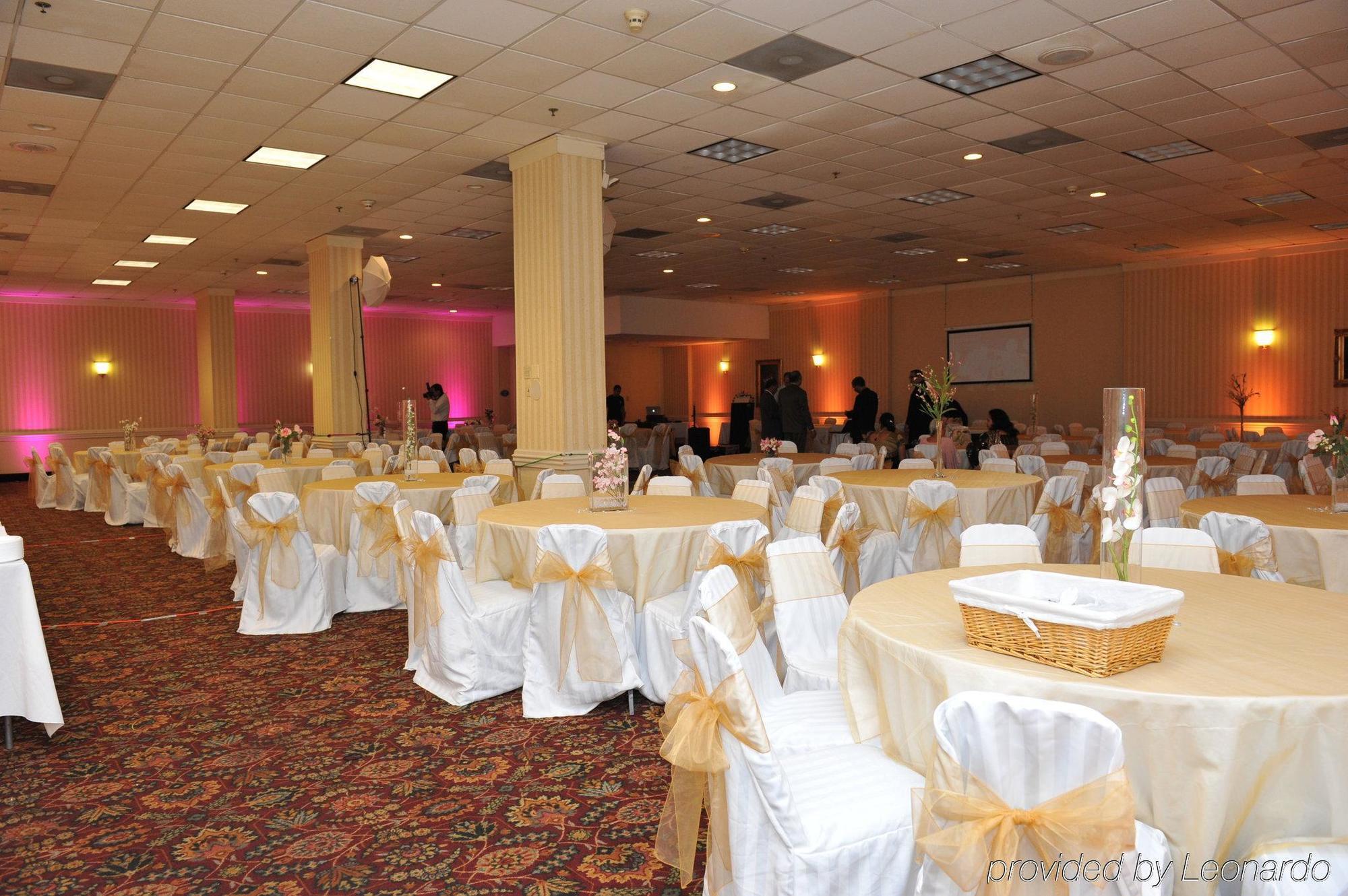 Quality Inn And Suites Conference Center Richmond Facilidades foto