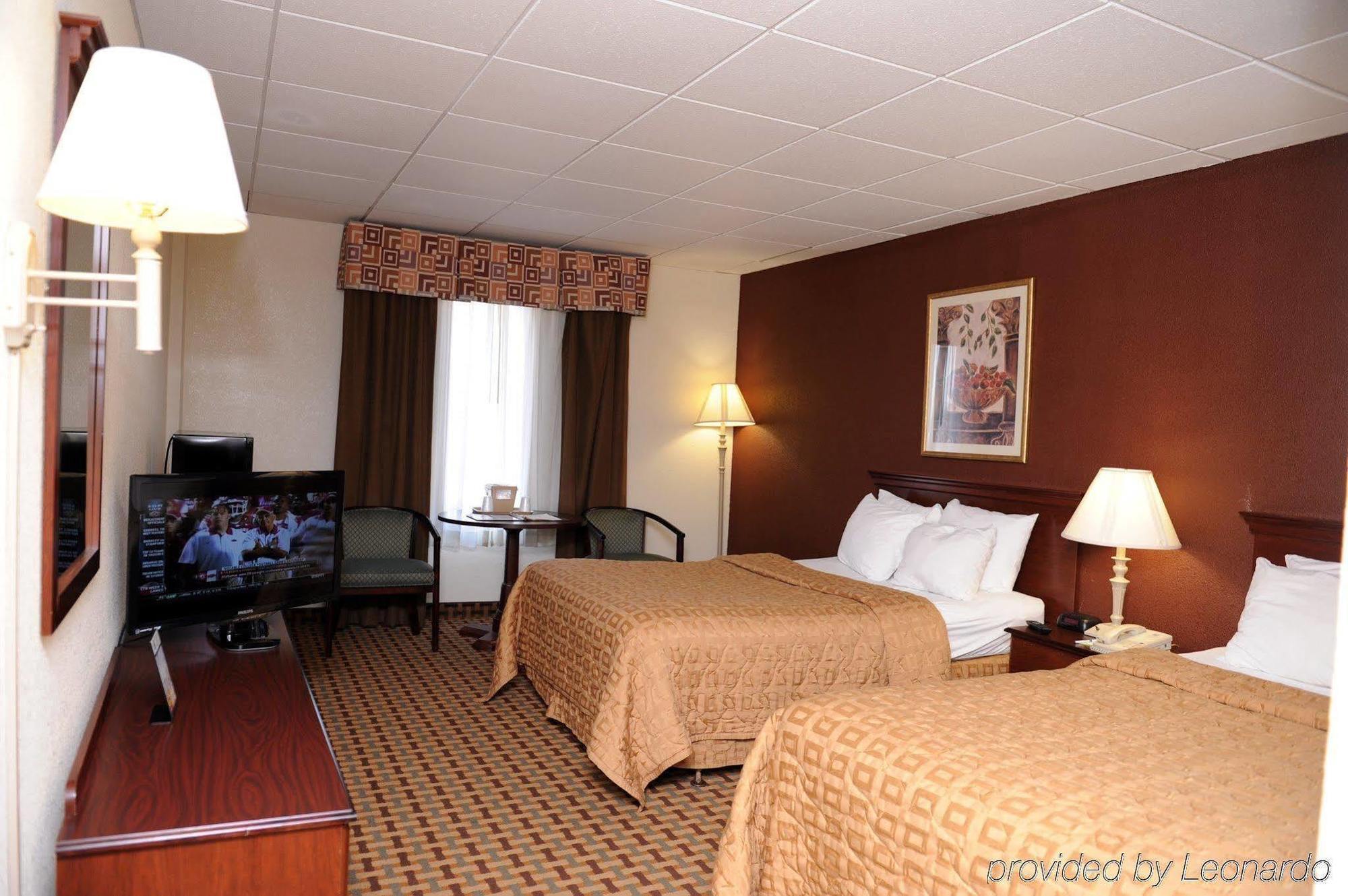 Quality Inn And Suites Conference Center Richmond Habitación foto