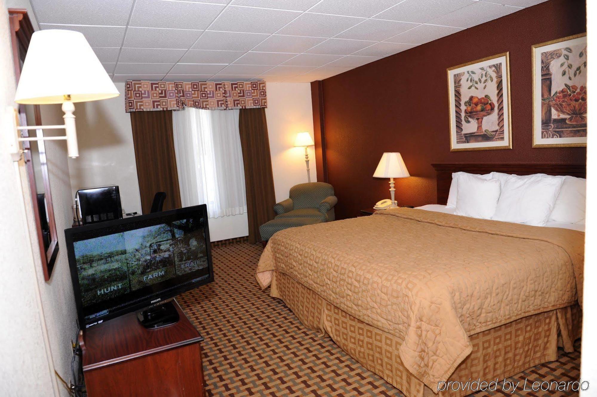 Quality Inn And Suites Conference Center Richmond Habitación foto